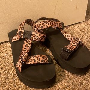 Size 10 Guess leopard strappy sandals